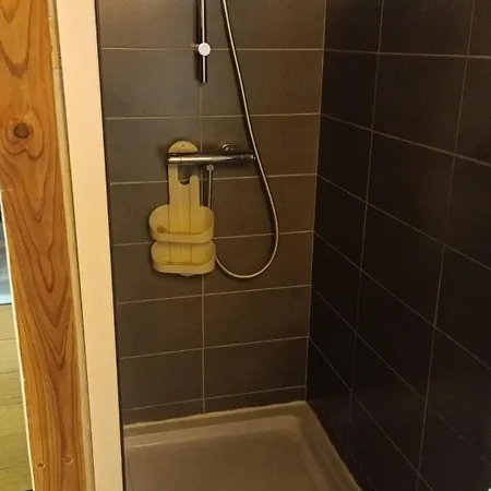 D Hotes La Du Haoure Bed & Breakfast 3*