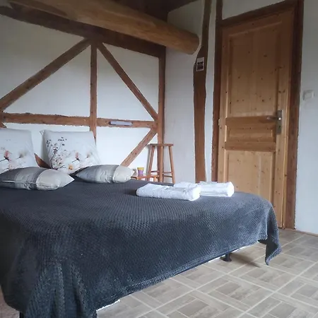 D Hotes La Du Haoure Bed & Breakfast 3*