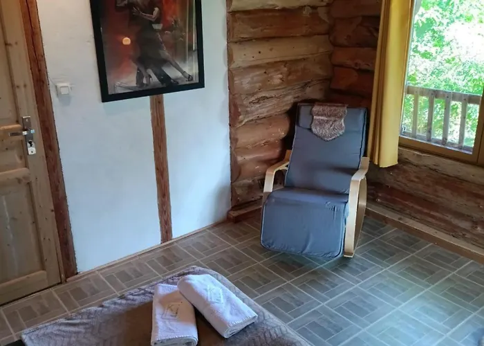 D Hotes La Du Haoure Bed & Breakfast 3*