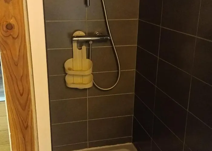 D Hotes La Du Haoure Bed & Breakfast 3*