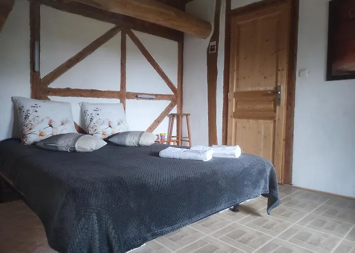 D Hotes La Du Haoure Bed & Breakfast 3*